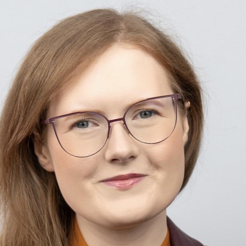 dr Agnieszka Karlińska